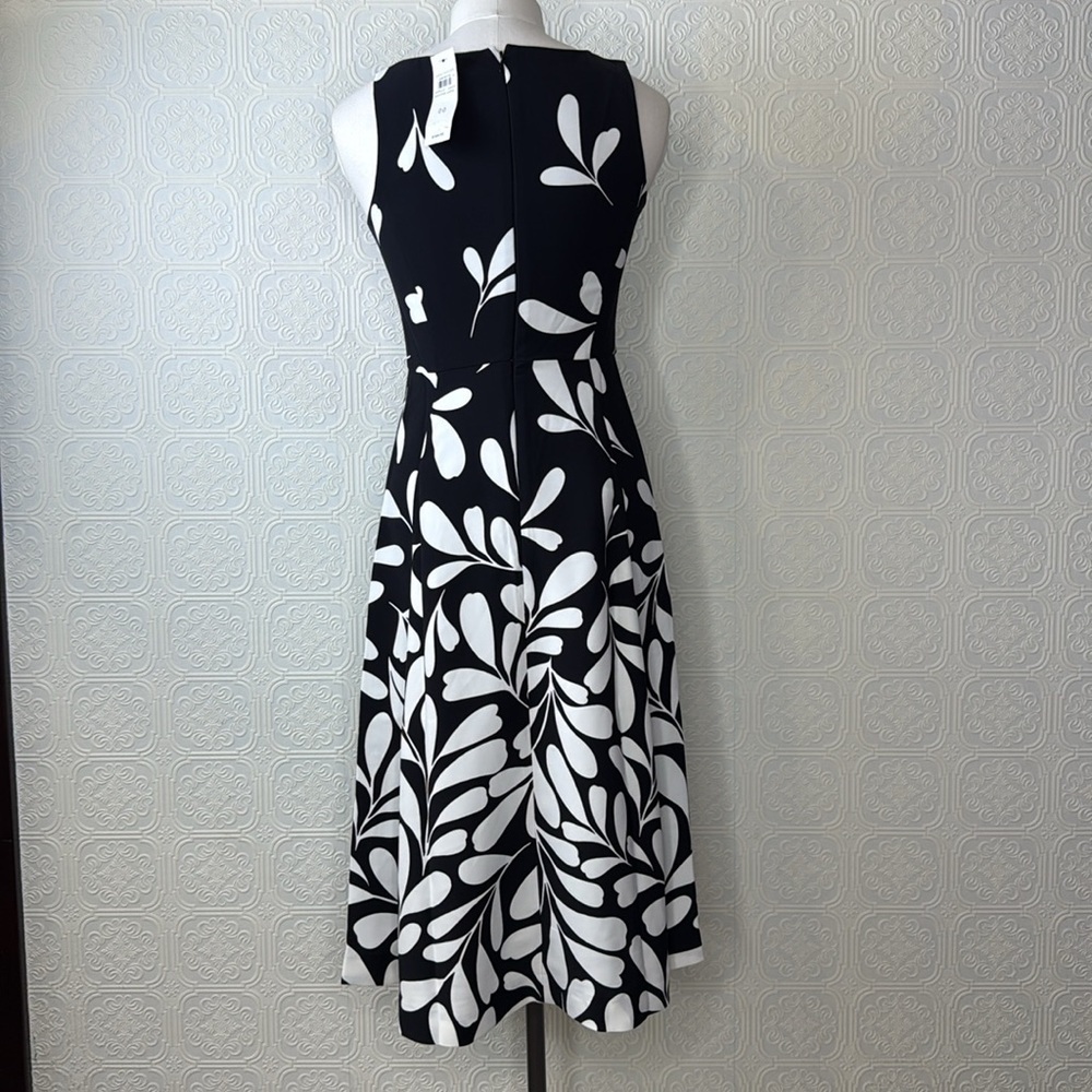 Ann Taylor | Leaf Patterned Dress, Size 00, NWT - Picture 10 of 12